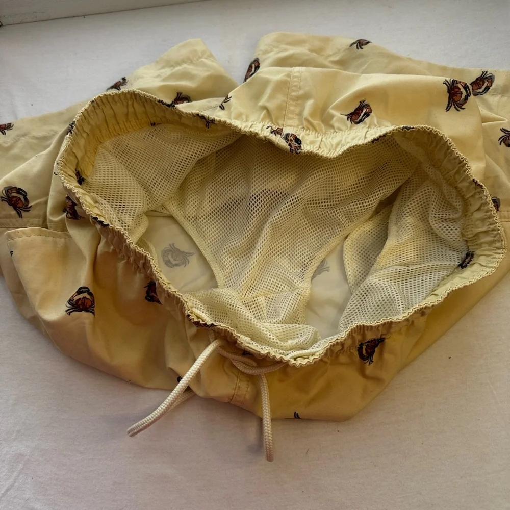 H&M Men's crab print swim trunks size M